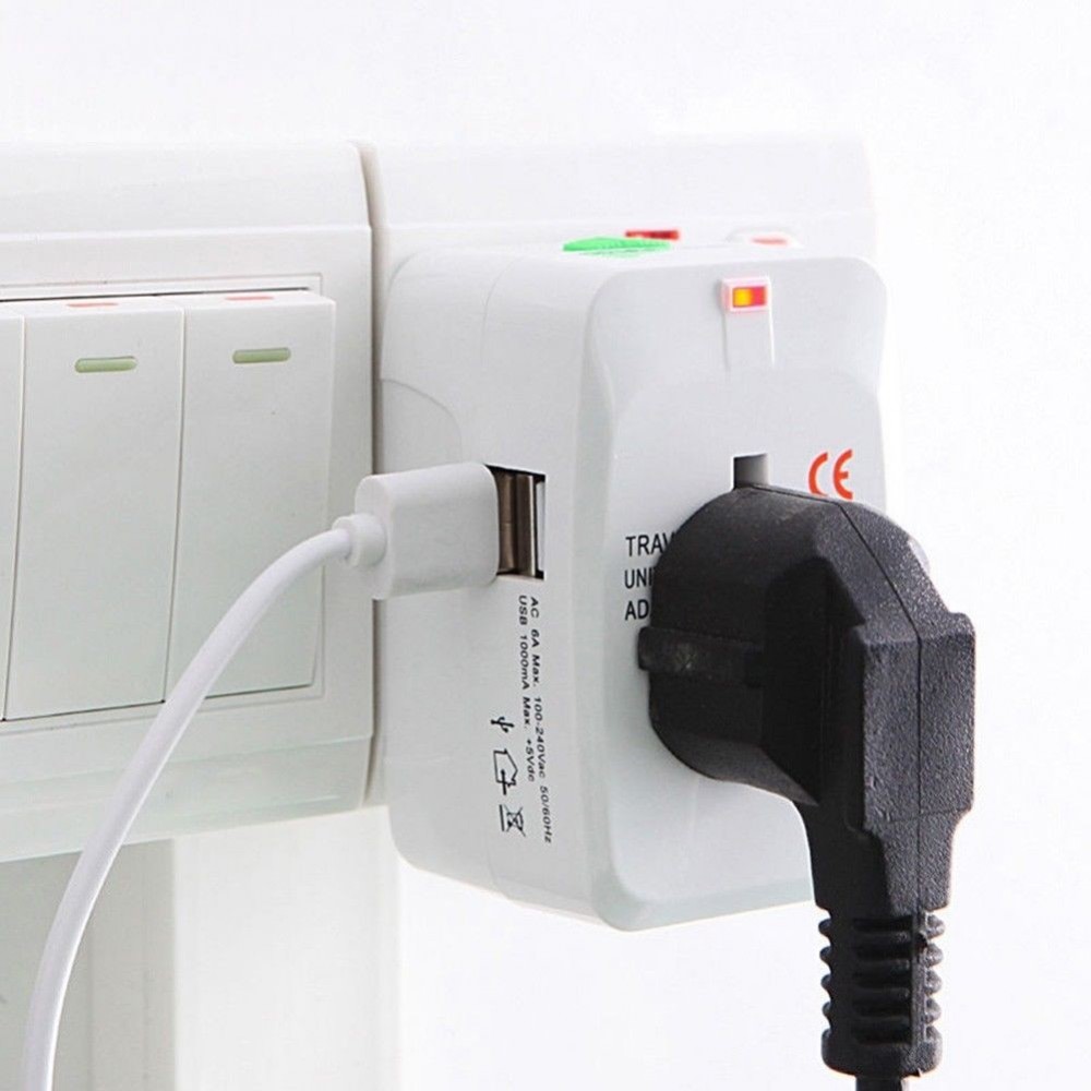 Универсален адаптер-преходник с 2 USB зарядни - Image 3