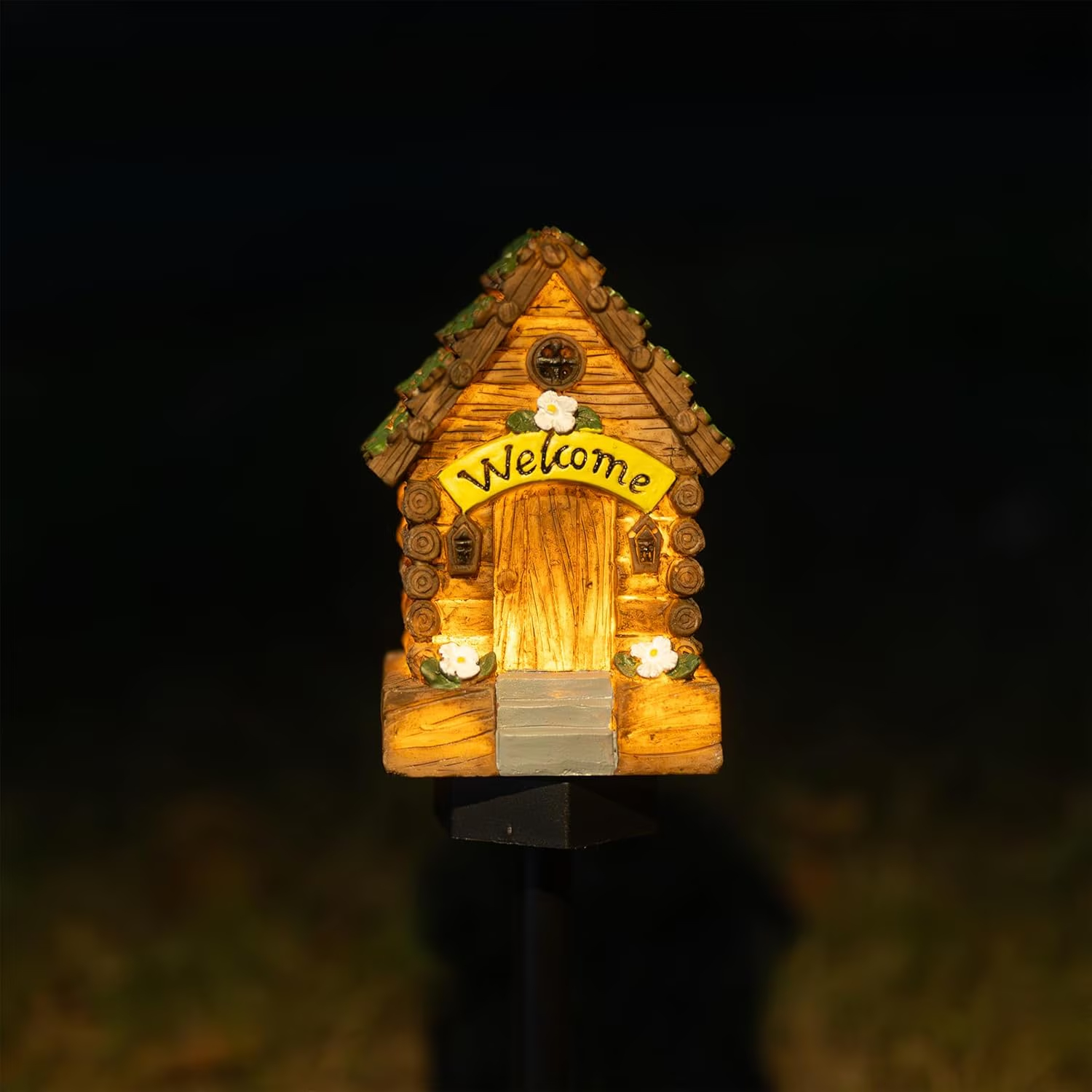 Светеща градинска фигура Горски дом със соларен панел и LED светлина - Image 2